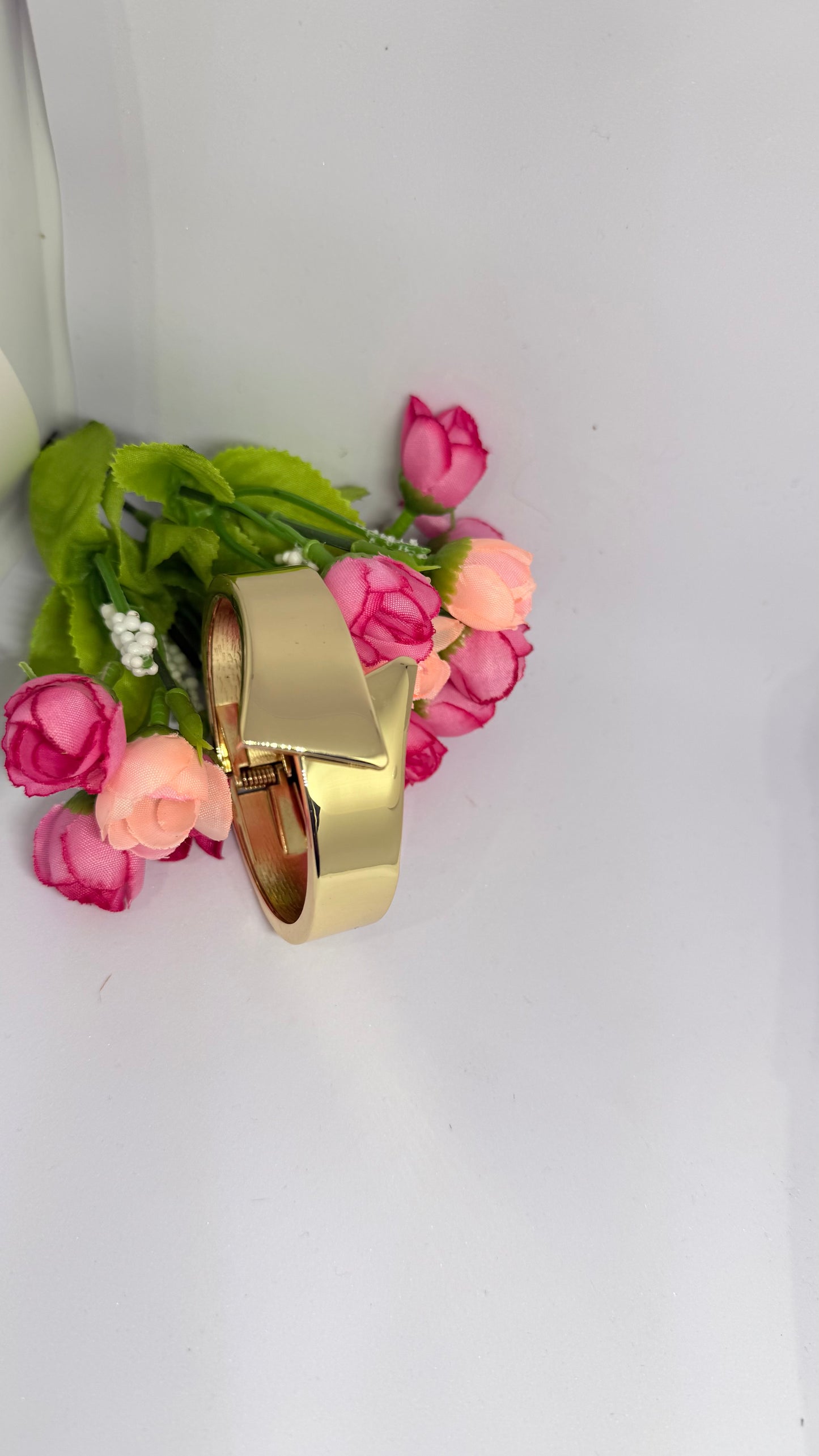 Sculpted Grace Gold Statement Bracelet