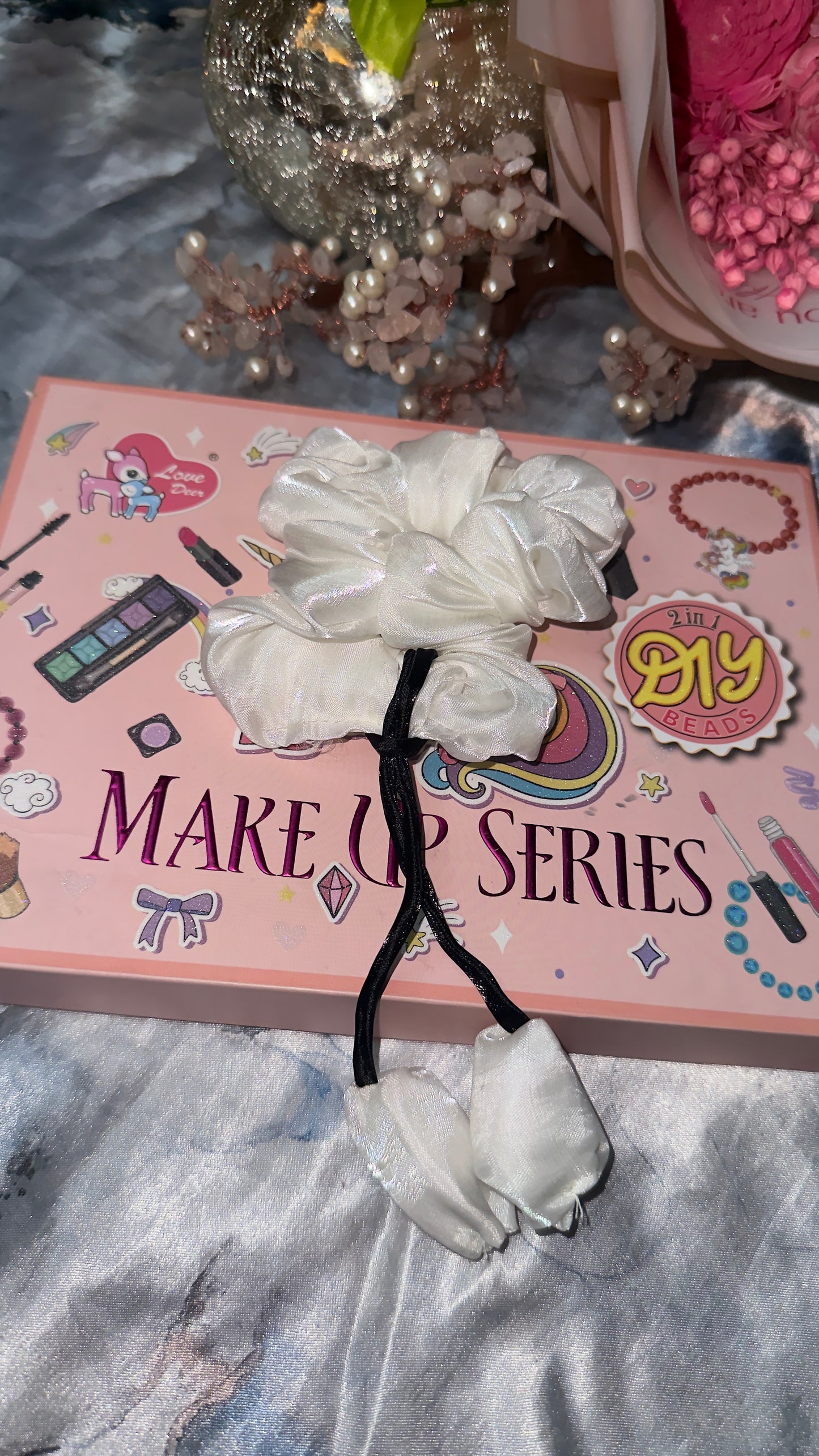 Tulip flower scrunchies