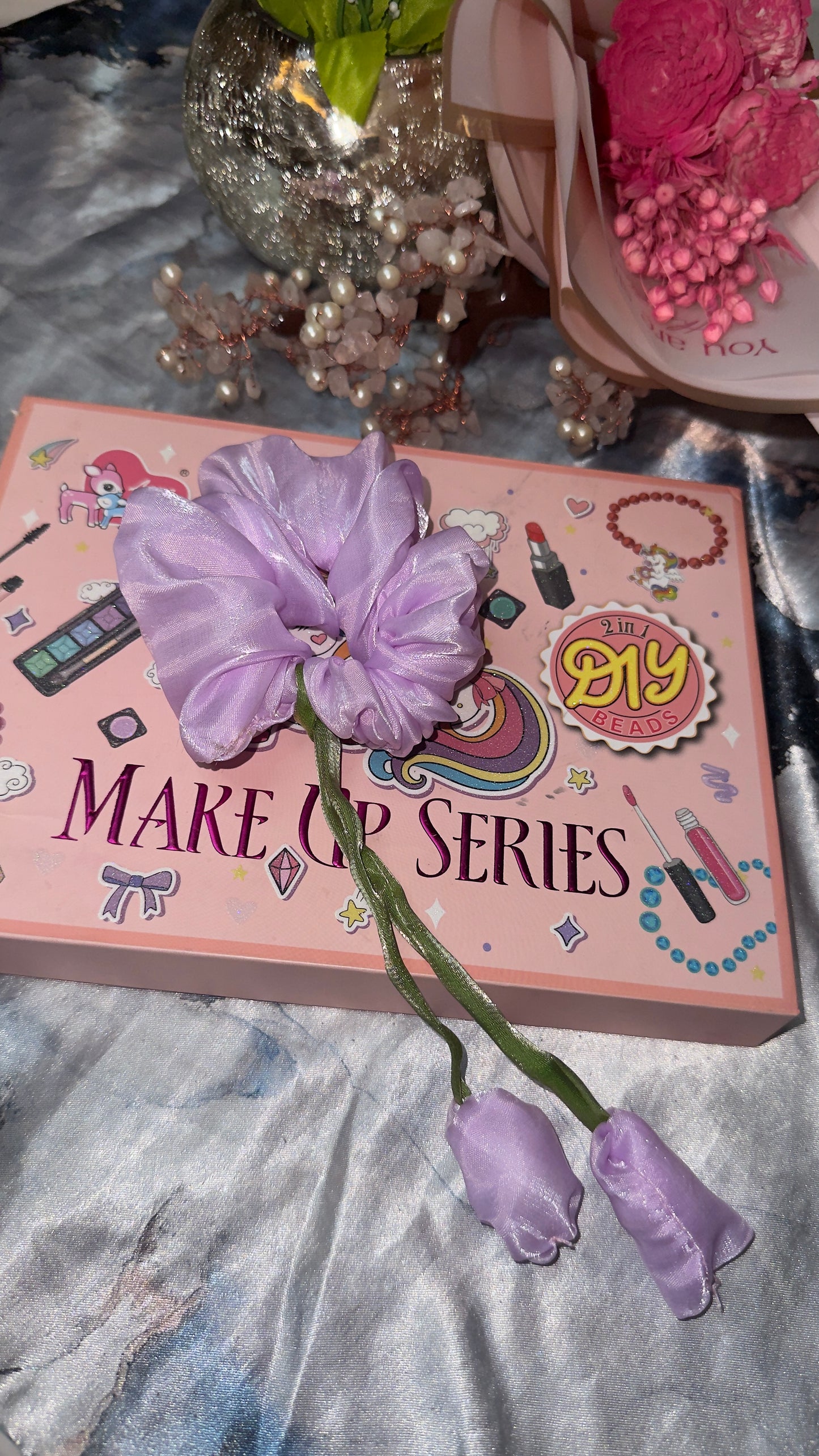 Tulip flower scrunchies