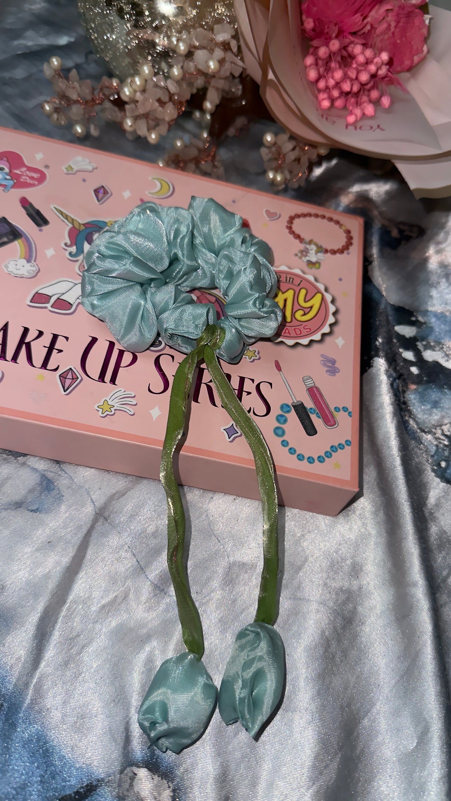 Tulip flower scrunchies