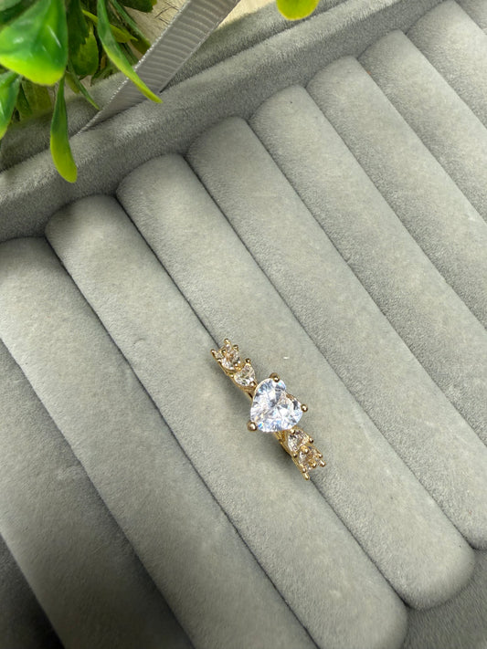 ✨ Heart Crown Ring