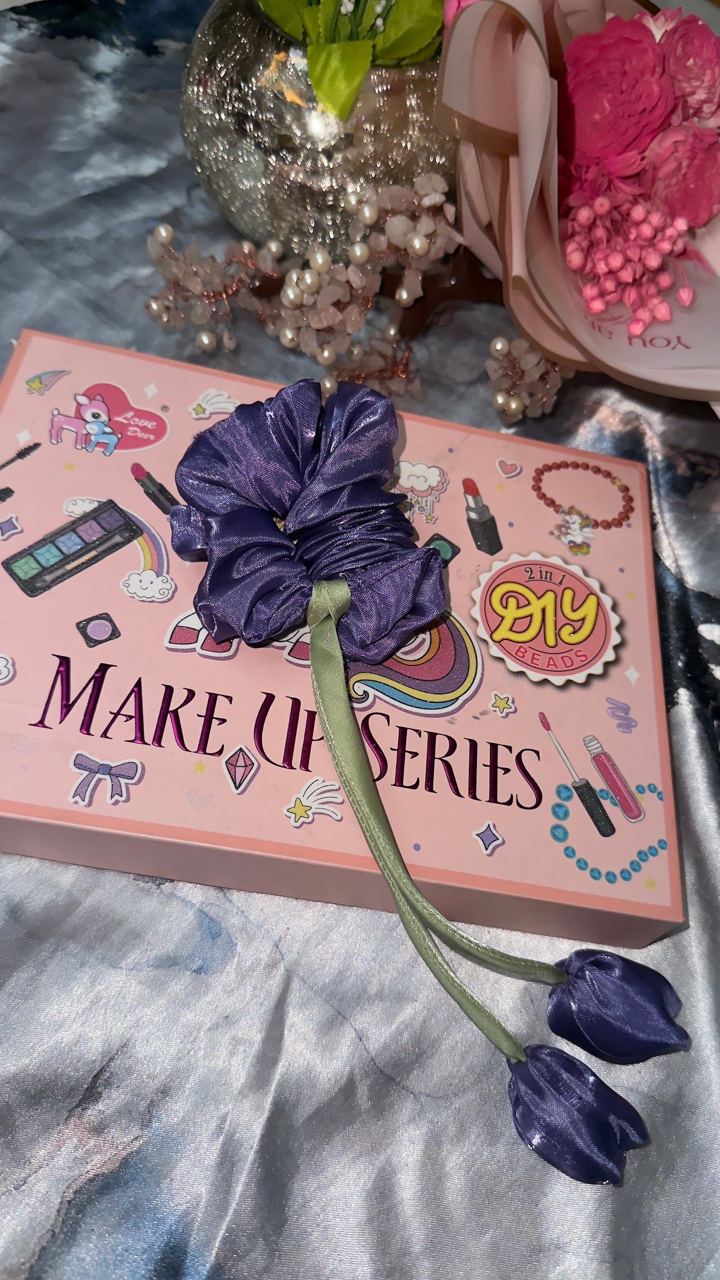 Tulip flower scrunchies