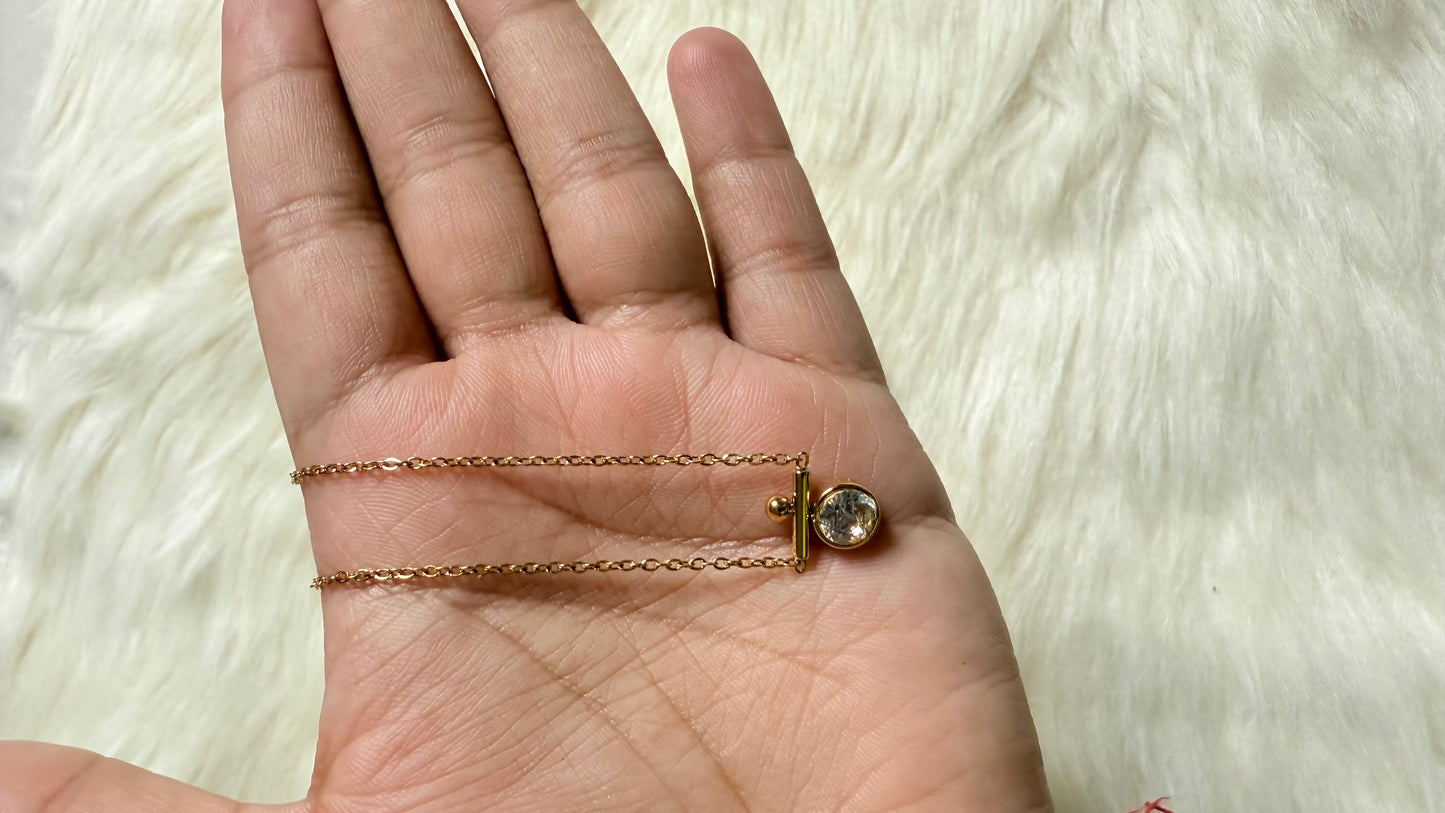 Dainty Orbit Necklace