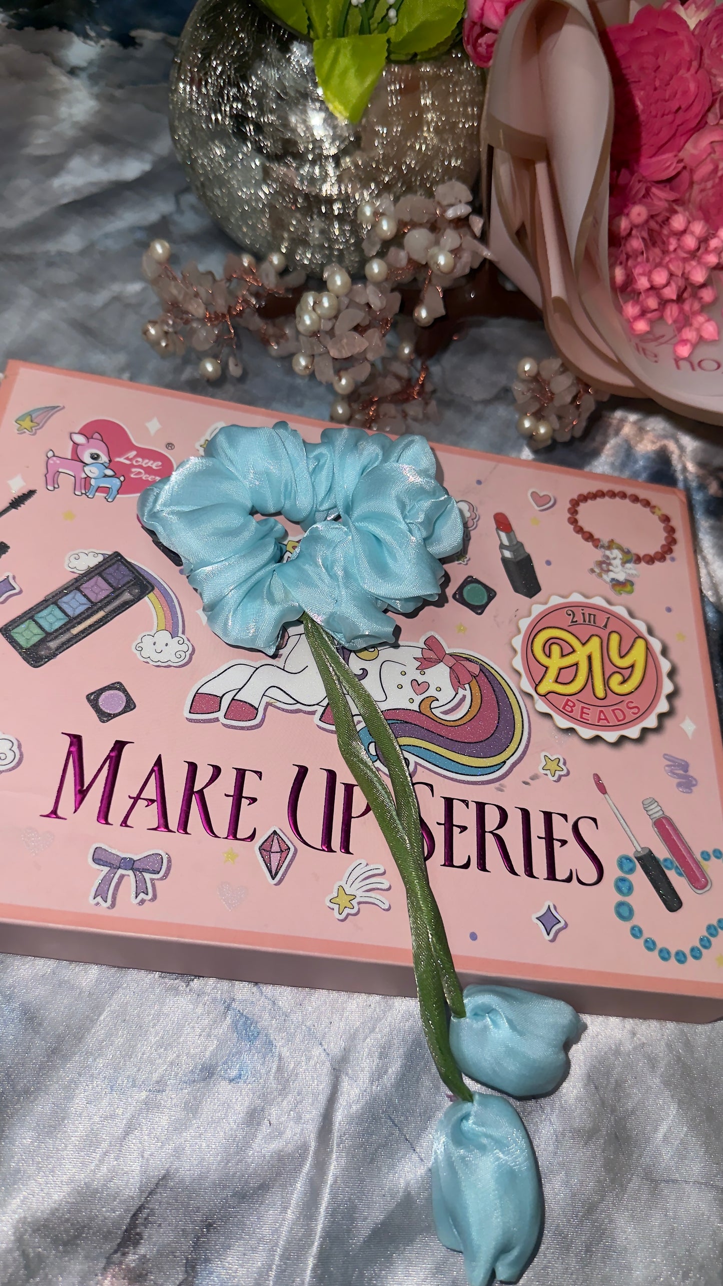 Tulip flower scrunchies