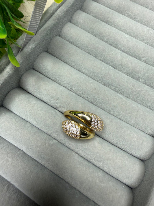 ✨ Twin Sparkle Ring