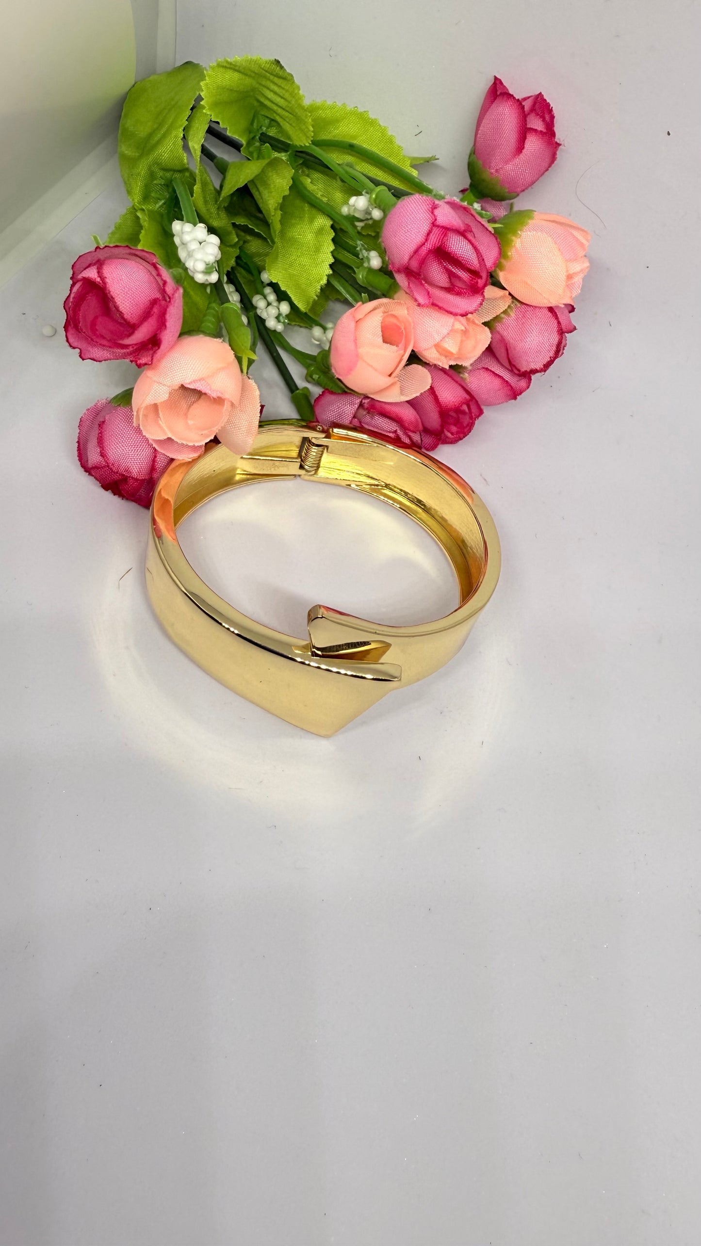 Sculpted Grace Gold Statement Bracelet