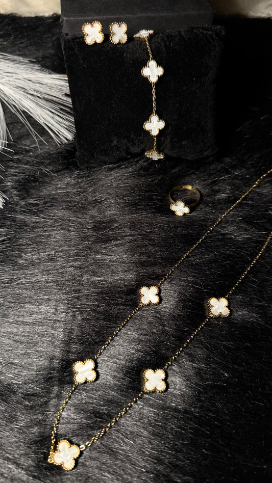 White Clover Luxe Set