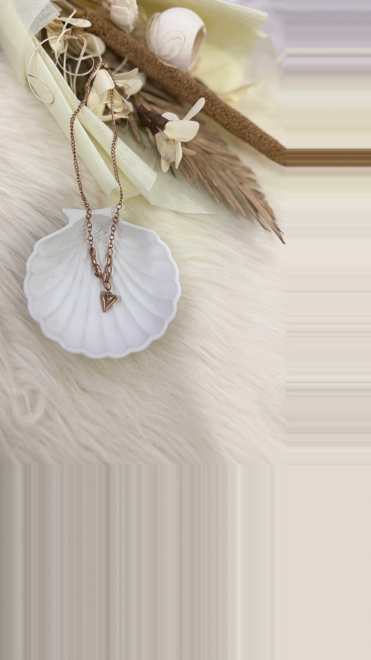 Rose Luxe Heart Chain