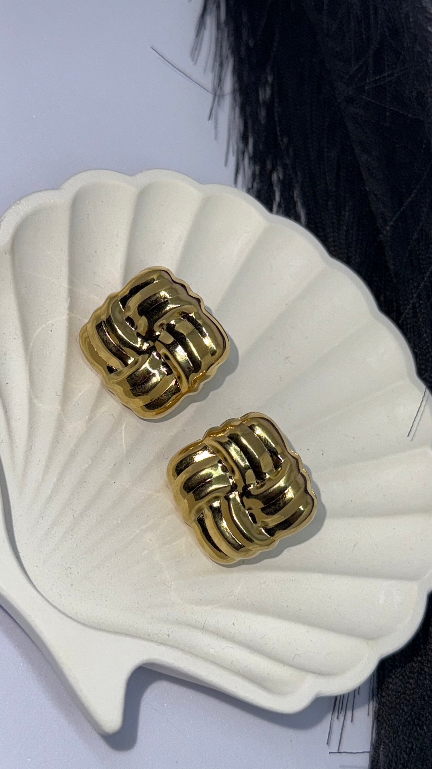 Luxury Gold Infinity Knot Stud Earrings